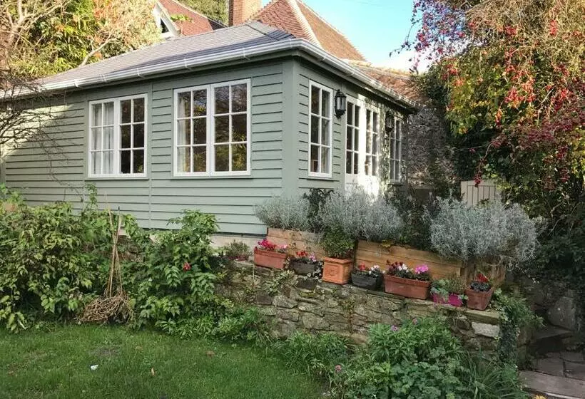 Crabapple Cottage B&b