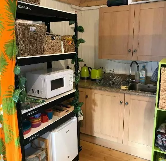 Crabapple Cottage B&b