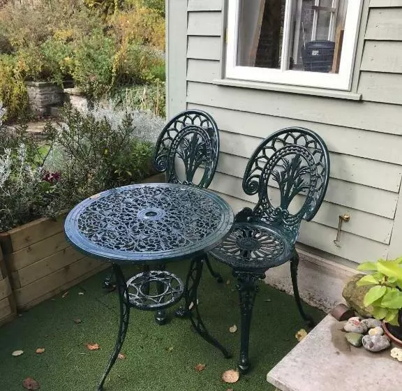 Crabapple Cottage B&b