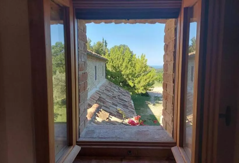 هتل Pietra Antica Agriturismo