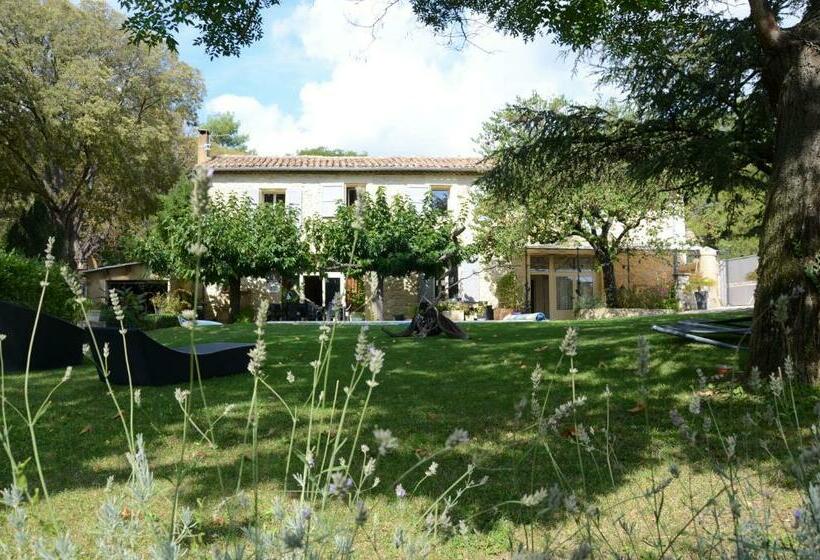 Bed and Breakfast Au Mas De Marie