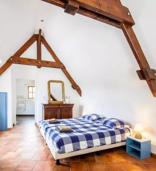 ベッドアンドブレックファースト Chambres Et Table D Hôtes La Panacée