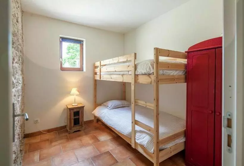 ベッドアンドブレックファースト Chambres Et Table D Hôtes La Panacée