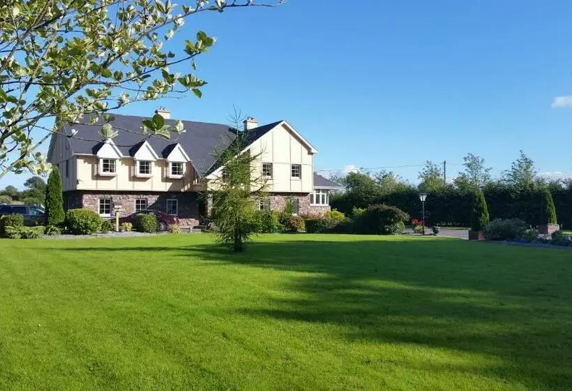Aamiaismajoitus (B&B) Cloghan Lodge