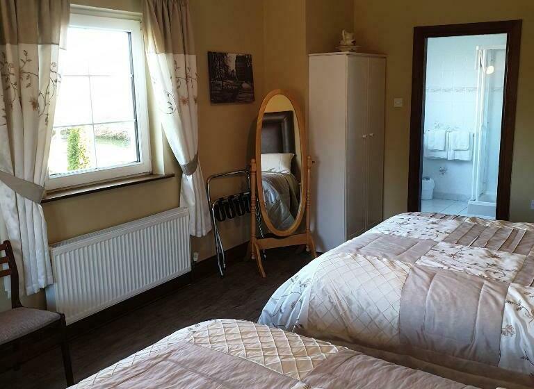 Bed and Breakfast Cloghan Lodge