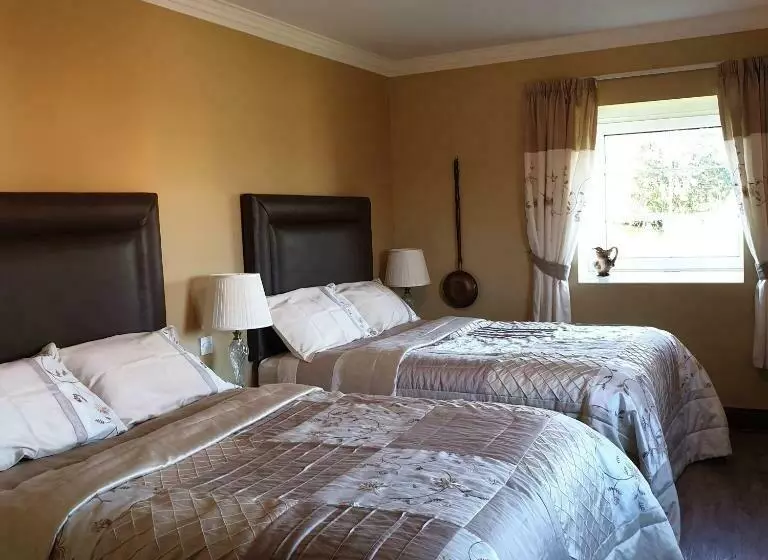 Aamiaismajoitus (B&B) Cloghan Lodge