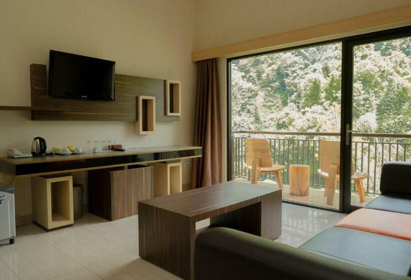 Otel Driam Riverside Resort