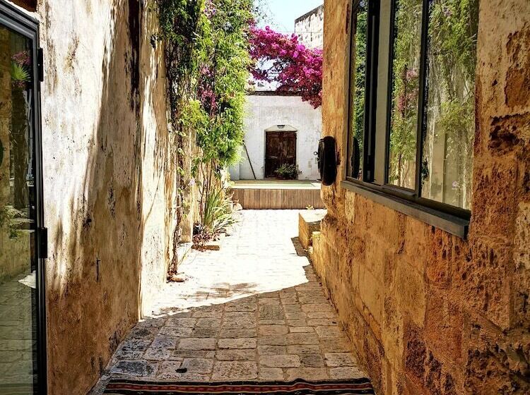 פנסיון Castle Xviii Near Sea