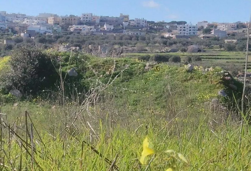 Majatalo Castle Xviii Near Sea