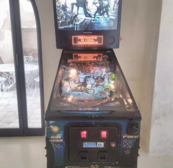 Majatalo Castle Xviii Near Sea