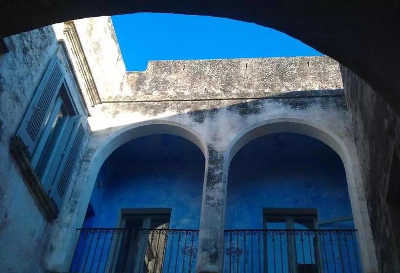 Majatalo Castle Xviii Near Sea