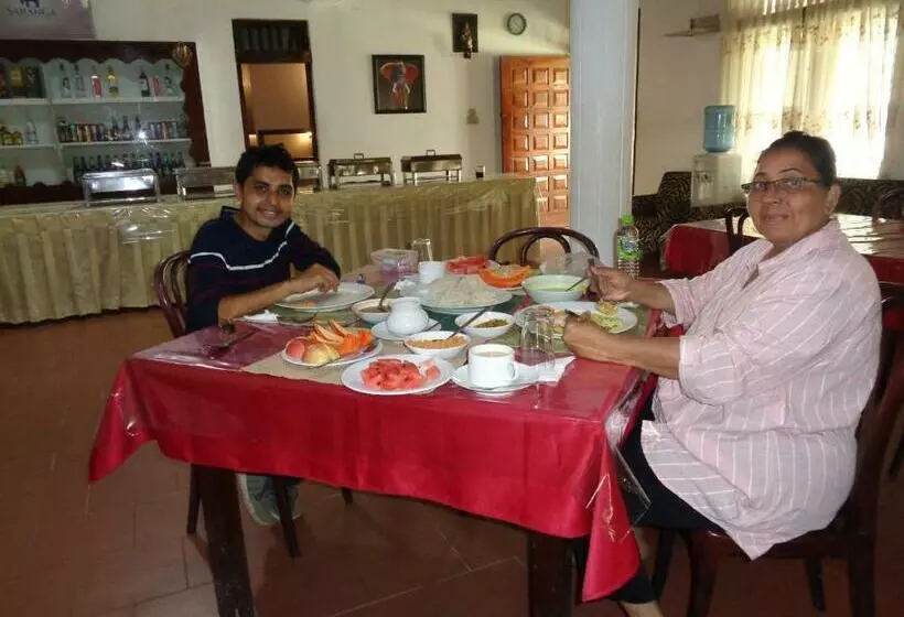 Majatalo Saranga Holiday Inn