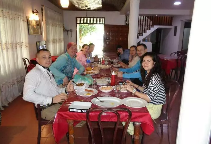 Majatalo Saranga Holiday Inn