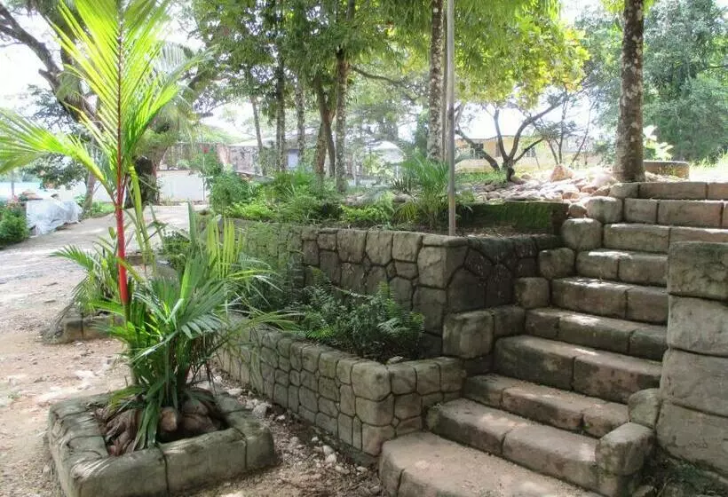 Majatalo Saranga Holiday Inn