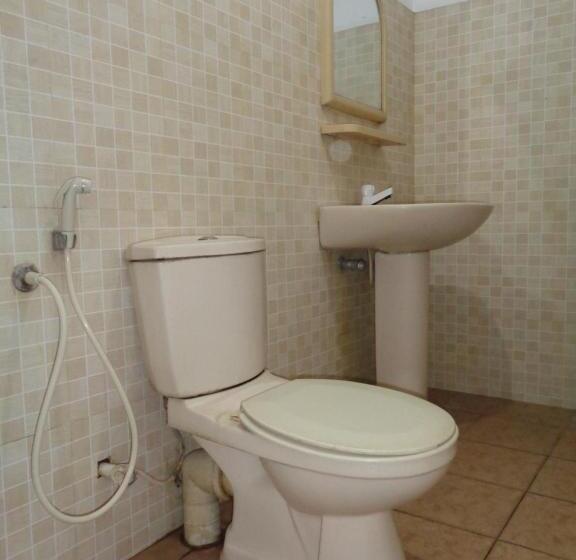 Пансион Saranga Holiday Inn