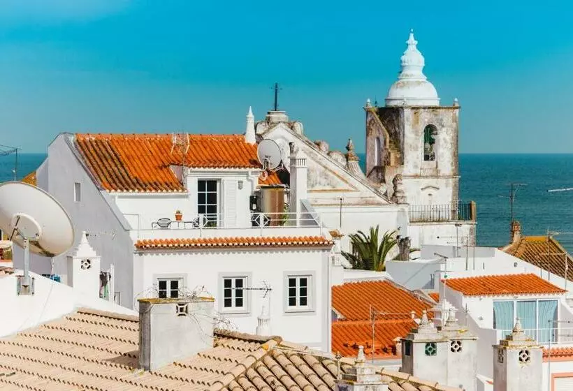 پانسیون Torrinha House