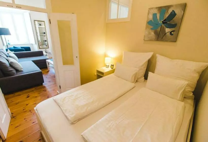 پانسیون Torrinha House