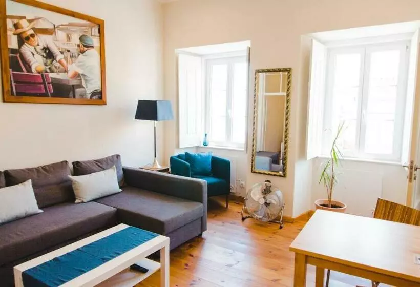 پانسیون Torrinha House