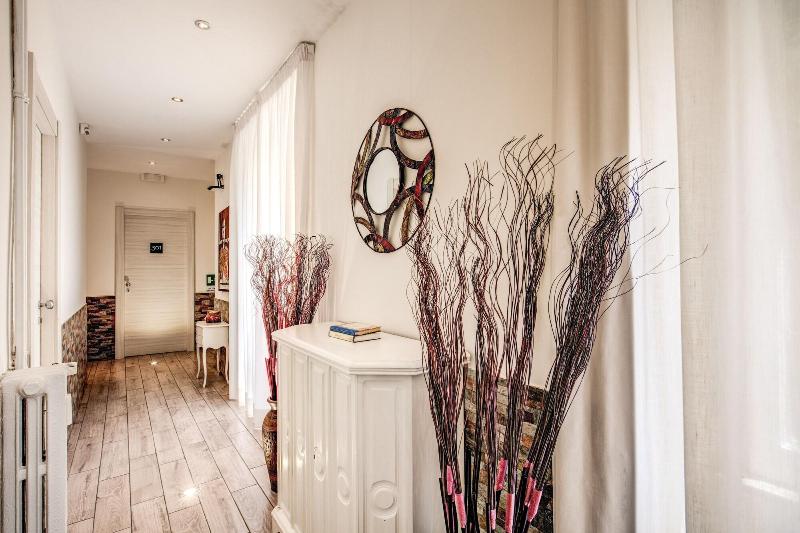 تختخواب و صبحانه Marta Inn