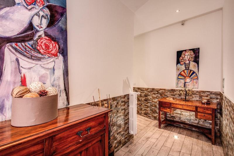 تختخواب و صبحانه Marta Inn