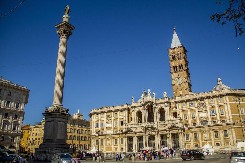 تختخواب و صبحانه Marta Inn