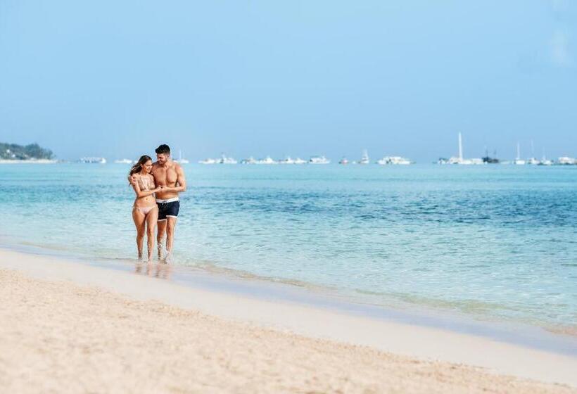 ホテル Barcelo Bavaro Beach Adults Only All Inclusive
