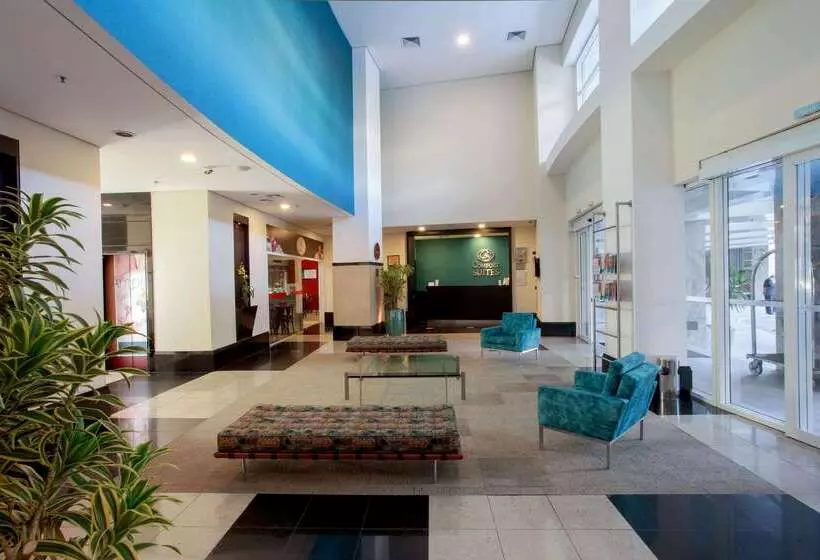 Hotel Comfort Suites Alphaville