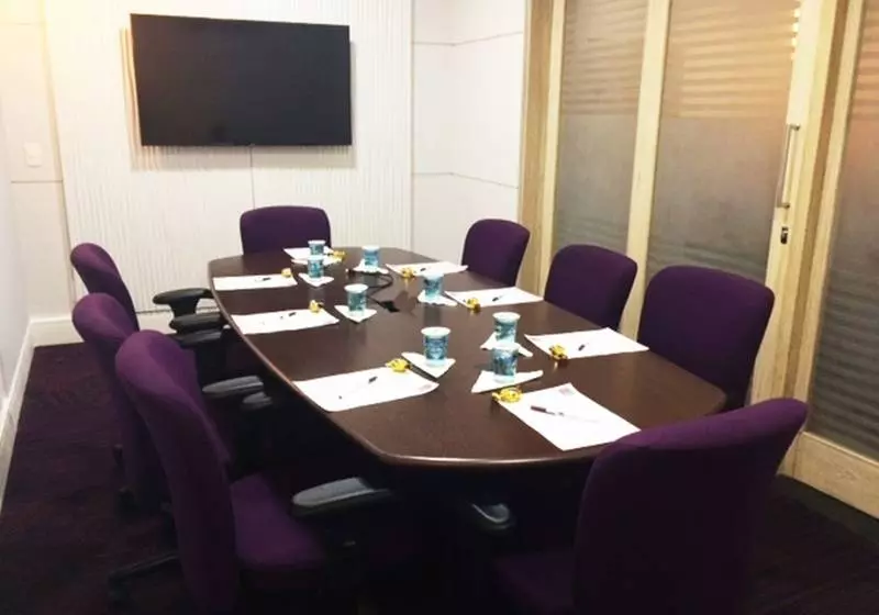 Hotel Comfort Suites Alphaville