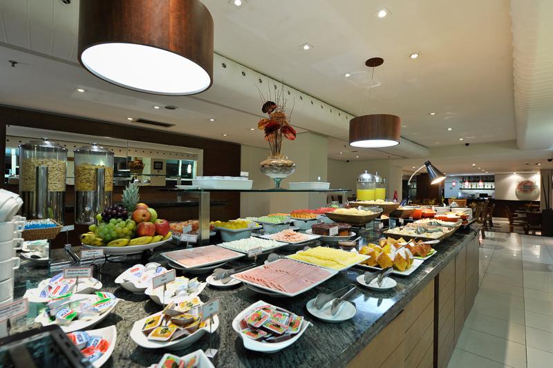 Отель Comfort Suites Alphaville