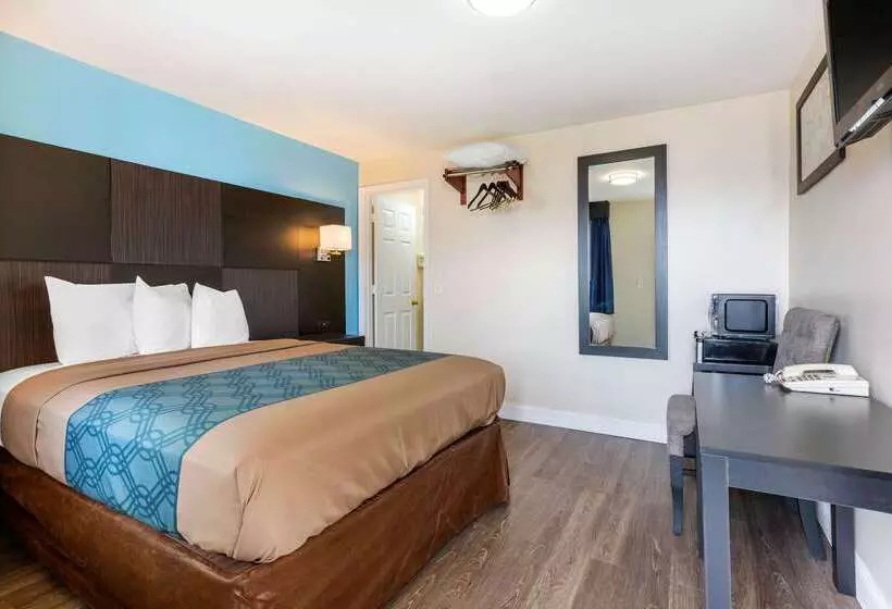 酒店 Econo Lodge By Choice   Cape Cod