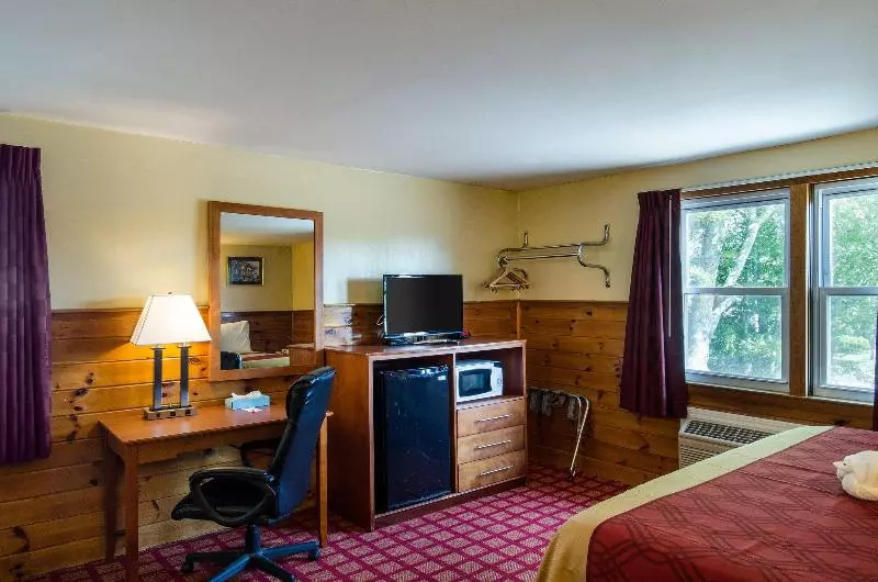 酒店 Econo Lodge By Choice   Cape Cod