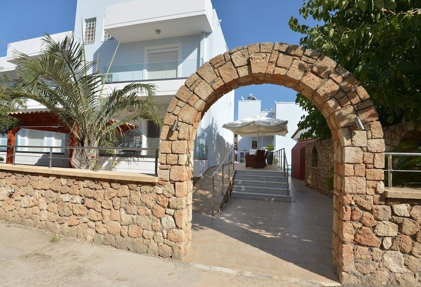 בית מלון כפרי Perla Marina Apart