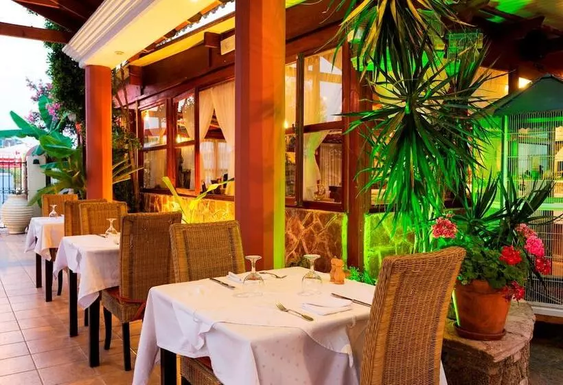 酒店 Perla Marina Apart