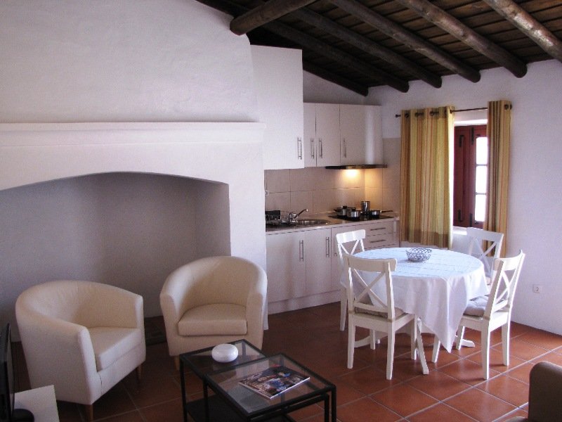 בית מלון כפרי Aldeia Do Lago  Casas De Campo