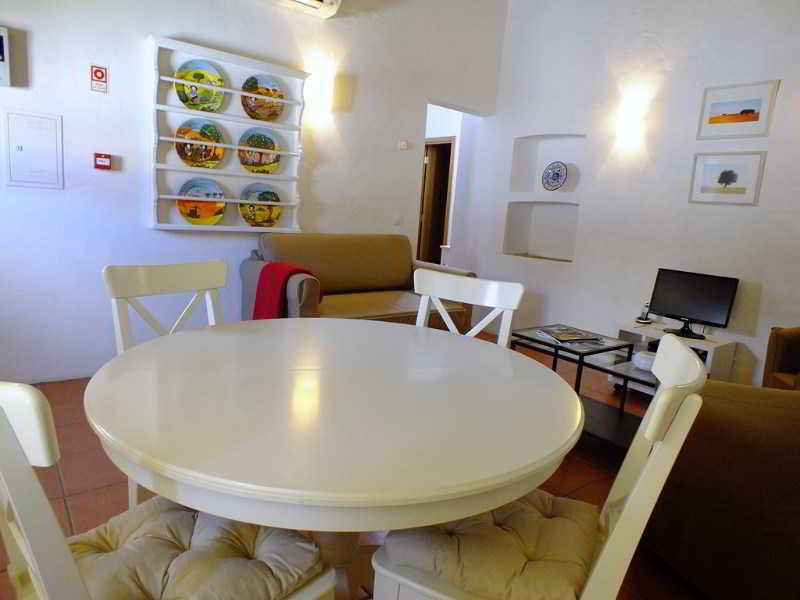 בית מלון כפרי Aldeia Do Lago  Casas De Campo