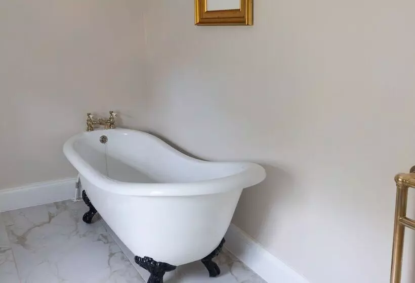 בית מלון כפרי The French Partridge