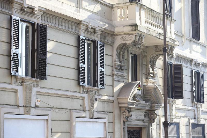 هتل Tullia&prisca Relais