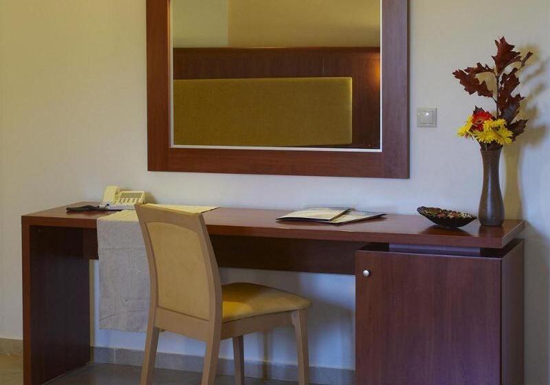 Parnis Palace Hotel Suites