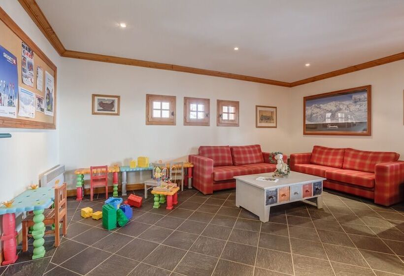 Pierre & Vacances Residence La Marelle Et Le Rami