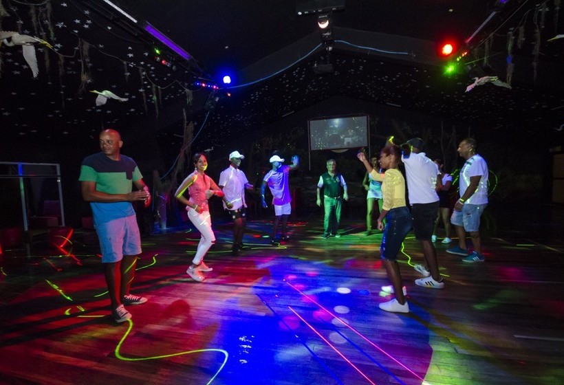 استراحتگاه Resonance Musique Santa Lucía