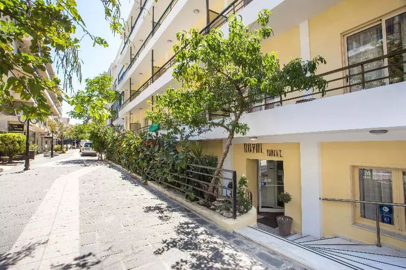 Royal Aparthotel City Centre