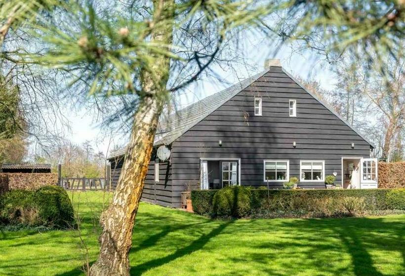 Bed and Breakfast D Ouwe Stal