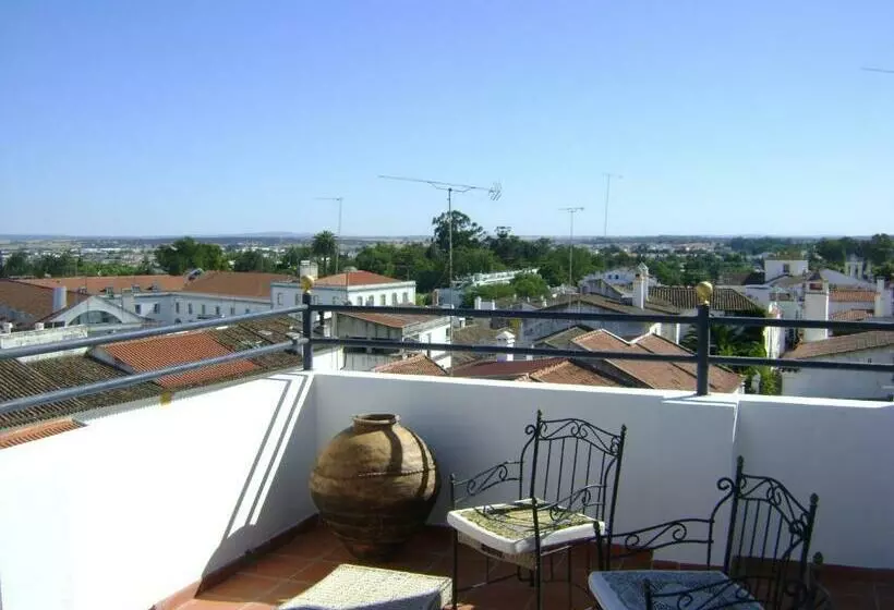 Hotelli D Iberica Alojamento