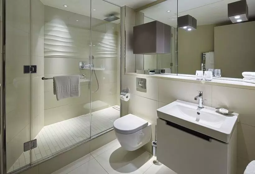 Cheval Three Quays At The Tower Of London