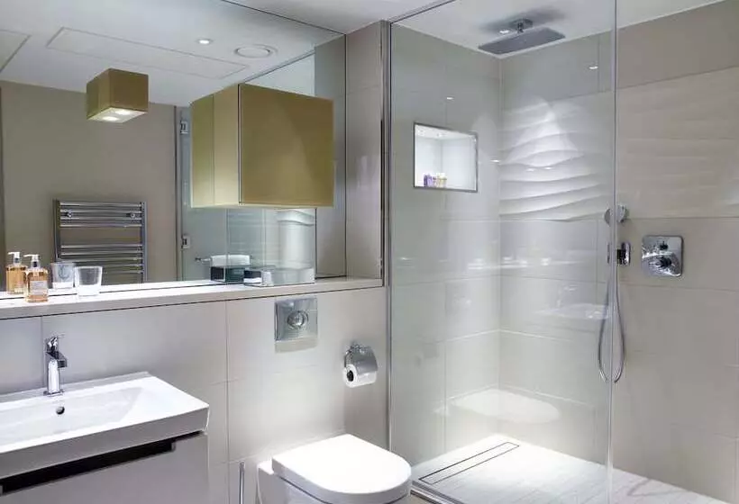 Cheval Three Quays At The Tower Of London