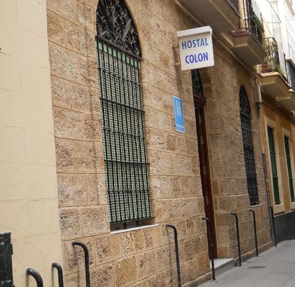 Hostal Colón