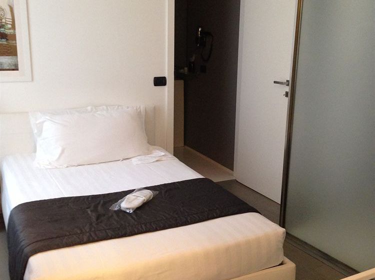 客栈  Piazza di Spagna Suites