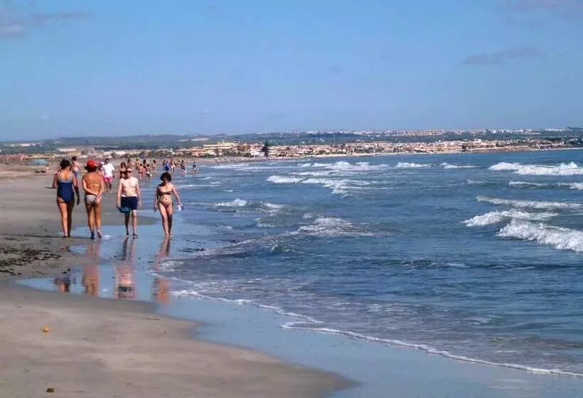 בית מלון כפרי Alaska