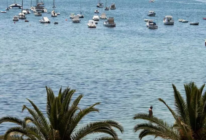 בית מלון כפרי Alaska