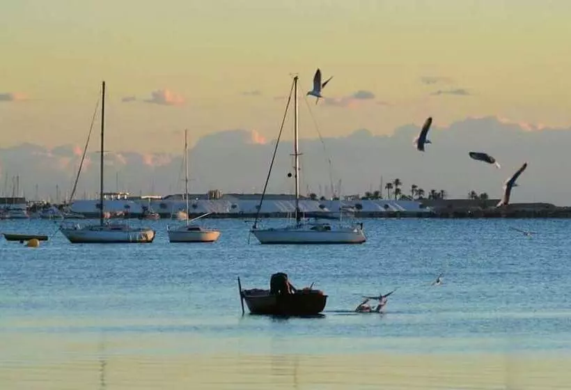 בית מלון כפרי Alaska